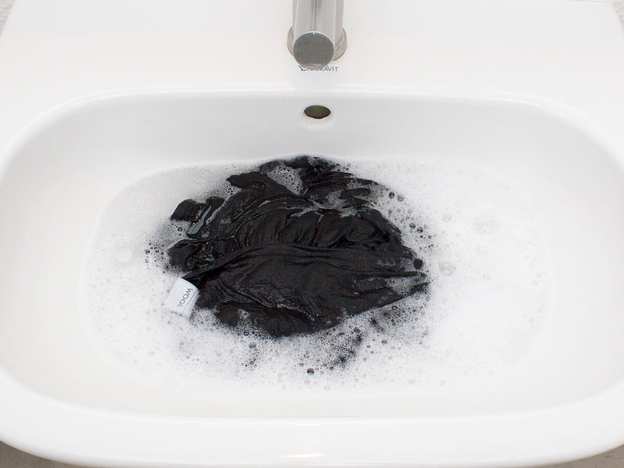 How to wash your wool when traveling
